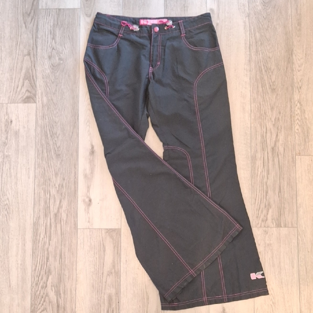 Vintage Skater Black Super Wide-Leg Pants with Pink Contrast Stitching